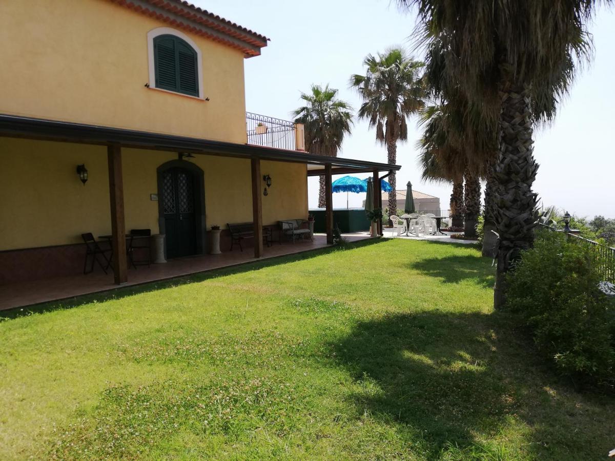 Bed and Breakfast La Casa Del Melograno Santa Venerina Exterior foto